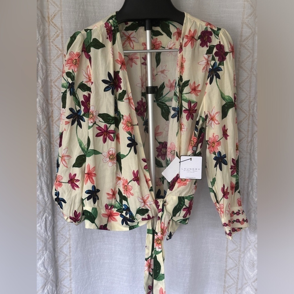 Laundry By Shelli Segal Floral Cropped Top NWT vanilla custard wrap - Picture 2 of 7